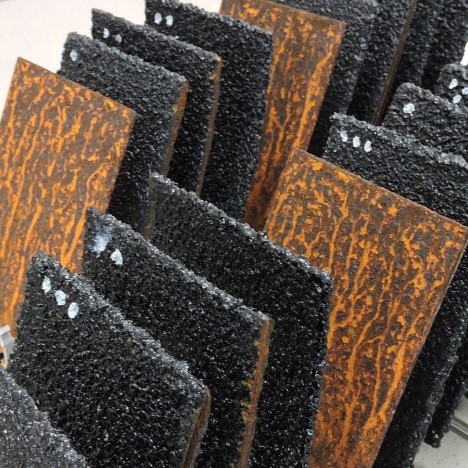 Konstrukční Materiály (konstrukčních materiálů, některých typů, izolační vlastnosti, požární odolnost, proti korozi) Konstrukční Materiály