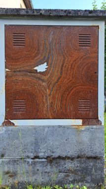 Delamination of organic coating (Jilemnice, Czech Republic)