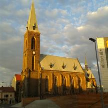 Kostel a radnice